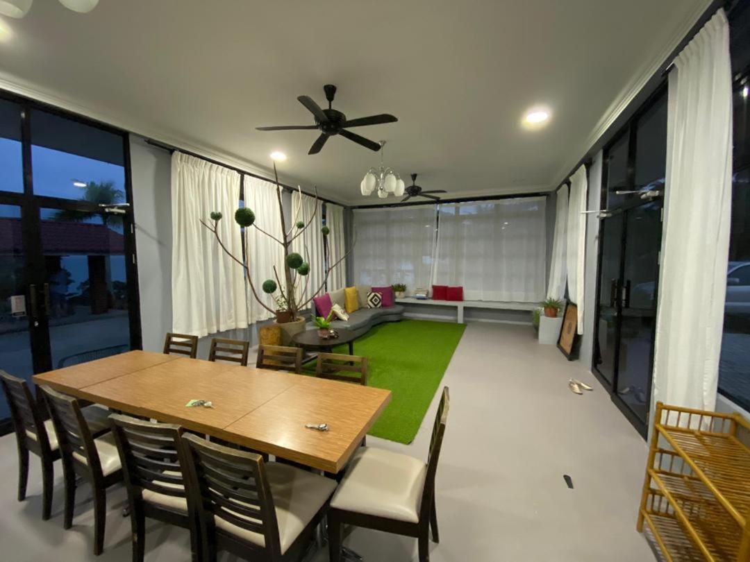 J Guest House Kuala Penyu Buitenkant foto